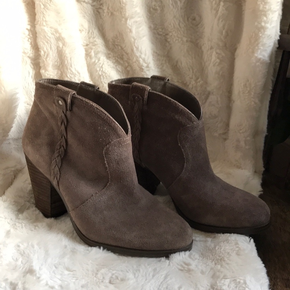 Vince Camuto Suede Booties ❤️